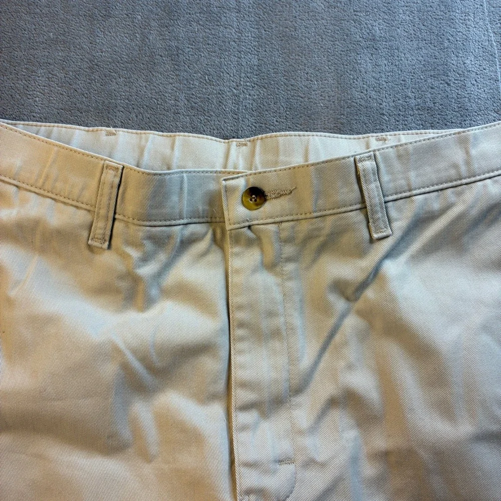 Wrangler Khakis Authentic Mens 33x30 Tan Beige‎ 100% Cotton Straight Leg Pants